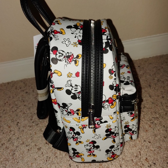 Sold - Picture 3 of 5